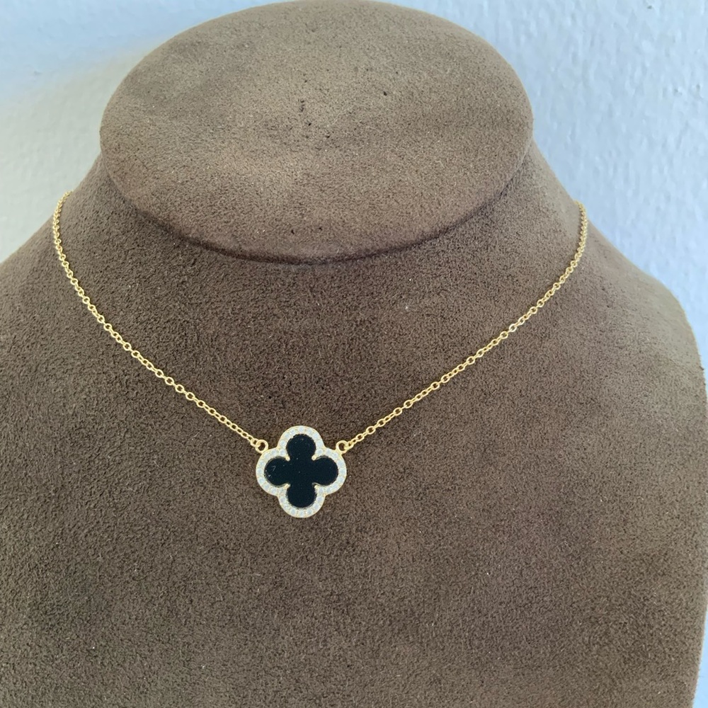 Elegant Gold and Black Clover Necklace